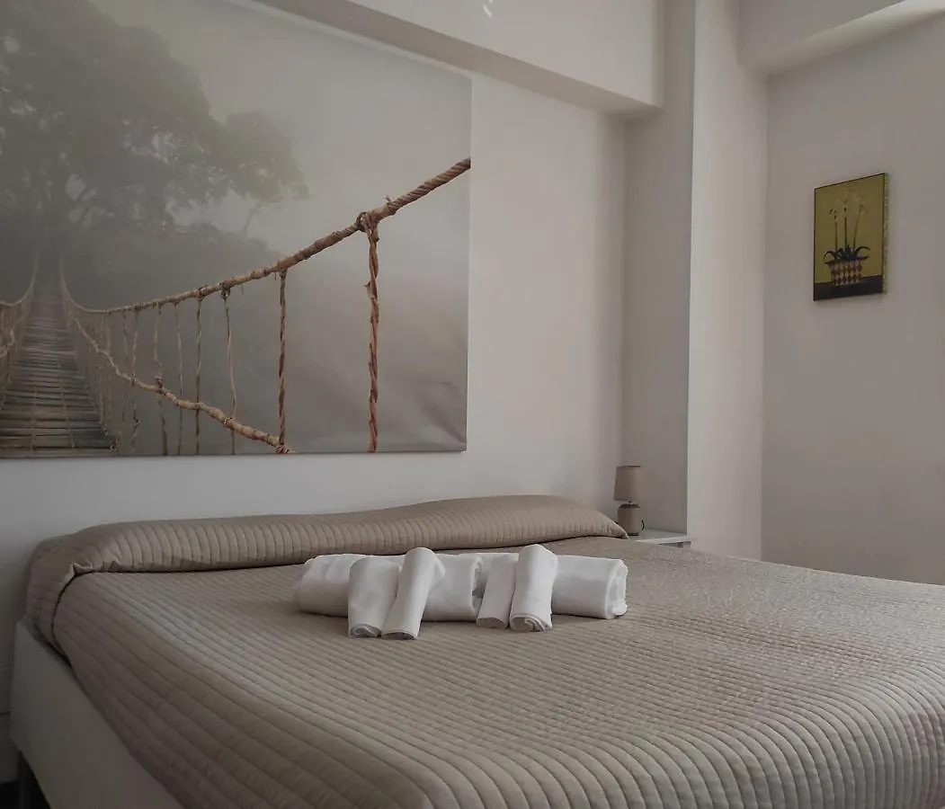Guest house Monolocali Da Vinci Hotel Falconara Marittima